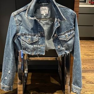 Crop zara jean jacket excellent condition. Worn once